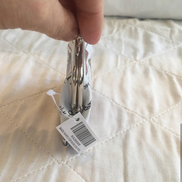 Garden Butterfly 🦋 Clasp Coin Purse NWT - Picture 7 of 10